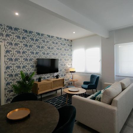 Lujoso Apartamento Con Piscina Compartida 2 Севиля Екстериор снимка