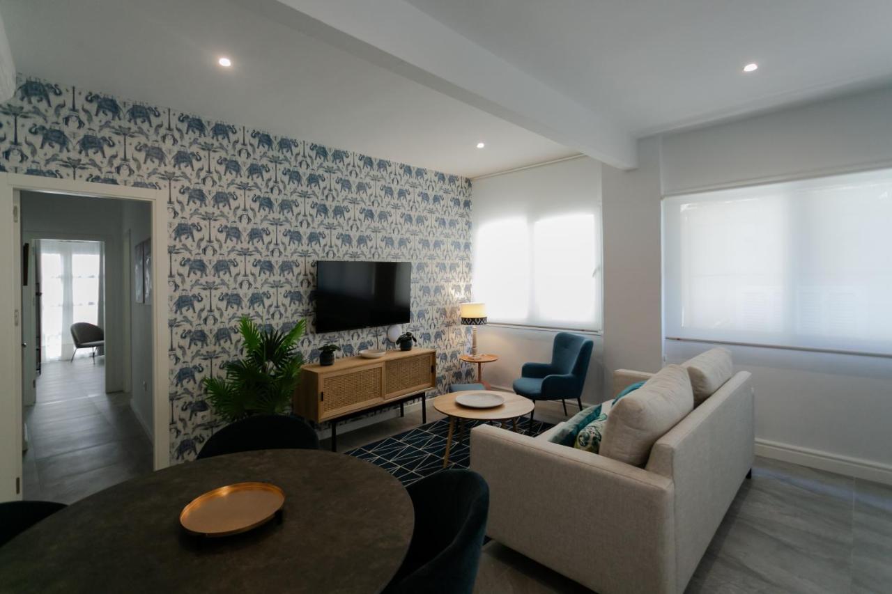 Lujoso Apartamento Con Piscina Compartida 2 Севиля Екстериор снимка