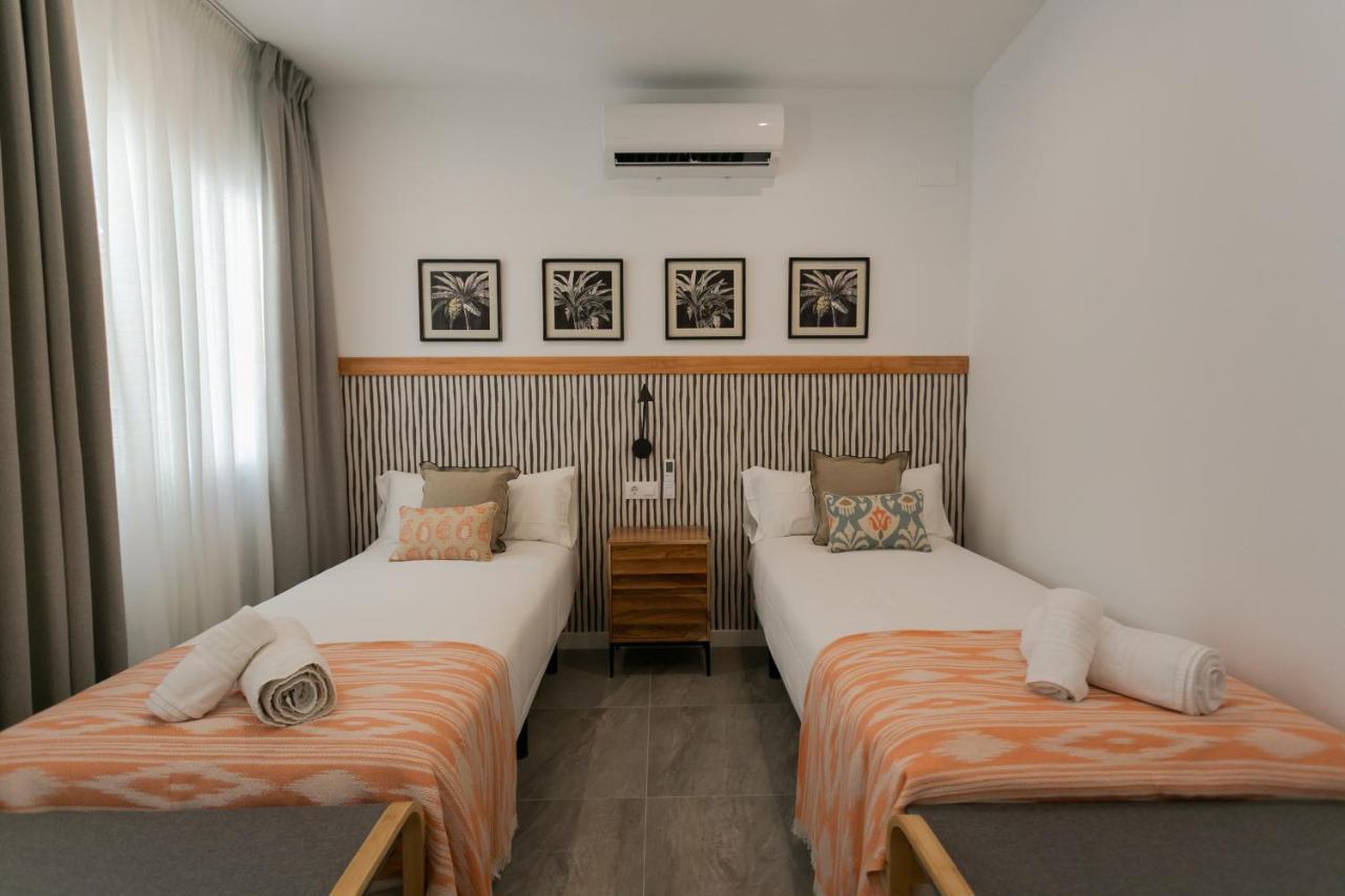 Lujoso Apartamento Con Piscina Compartida 2 Севиля Екстериор снимка